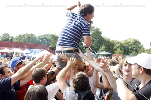Team Robespierre at Jelly NYC's McCarren Park Pool Party