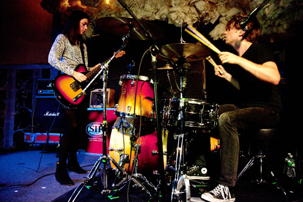 Blood Red Shoes at  Glasslands