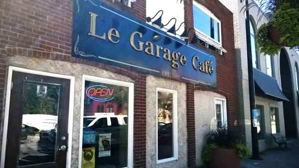 Le Garage Cafe, Winnipeg