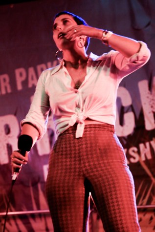 August 6, 2015: Yuck and U.S. Girls perform at the final Hudson RiverRocks show of the summer at Pier 84 in New York City. Mandatory Credit: Tear-n Tan 2015 © Tan.  All Rights Reserved.