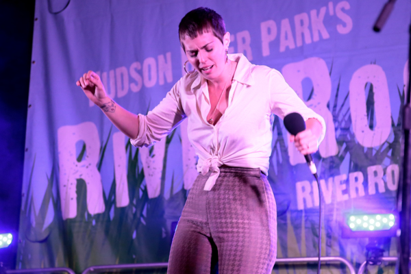 August 6, 2015: Yuck and U.S. Girls perform at the final Hudson RiverRocks show of the summer at Pier 84 in New York City. Mandatory Credit: Tear-n Tan 2015 © Tan.  All Rights Reserved.