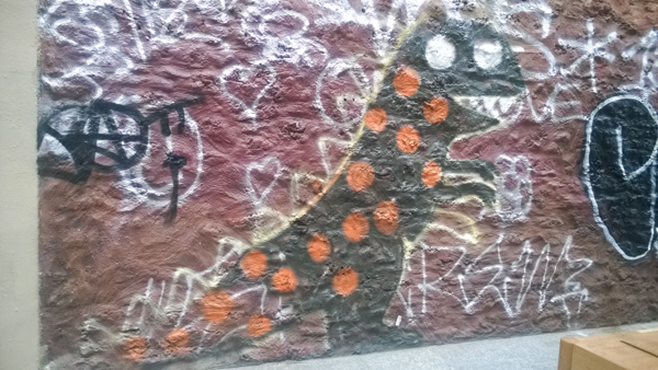 CanalStMartinStreetart01_20160827PAR_TT