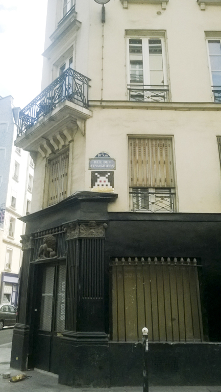 CanalStMartinStreetart04_20160827PAR_TT